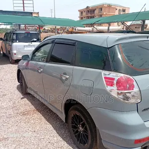 Toyota Matrix Hatchback AWD (1.8L 4cyl 4A) 2006 Gray