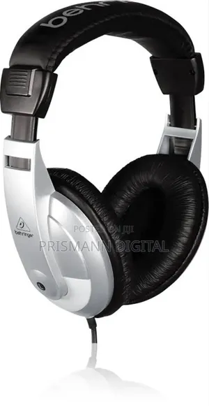 Behringer HPM 1000