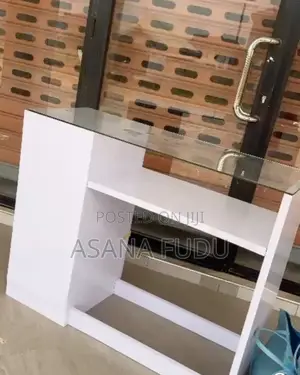 Nails Table For Nail Techs