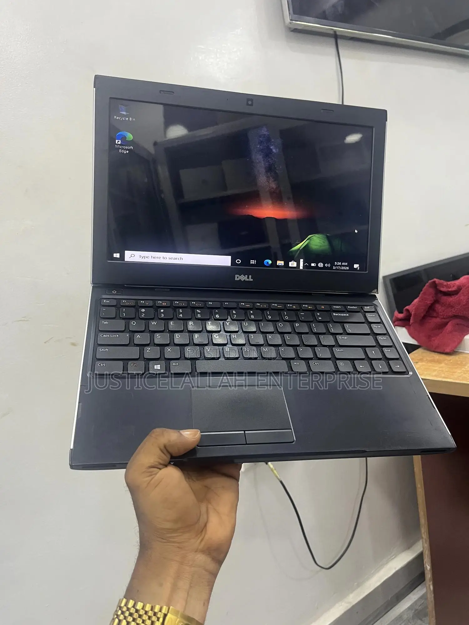 Laptop Dell Latitude 3330 4GB Intel Celeron HDD 160GB