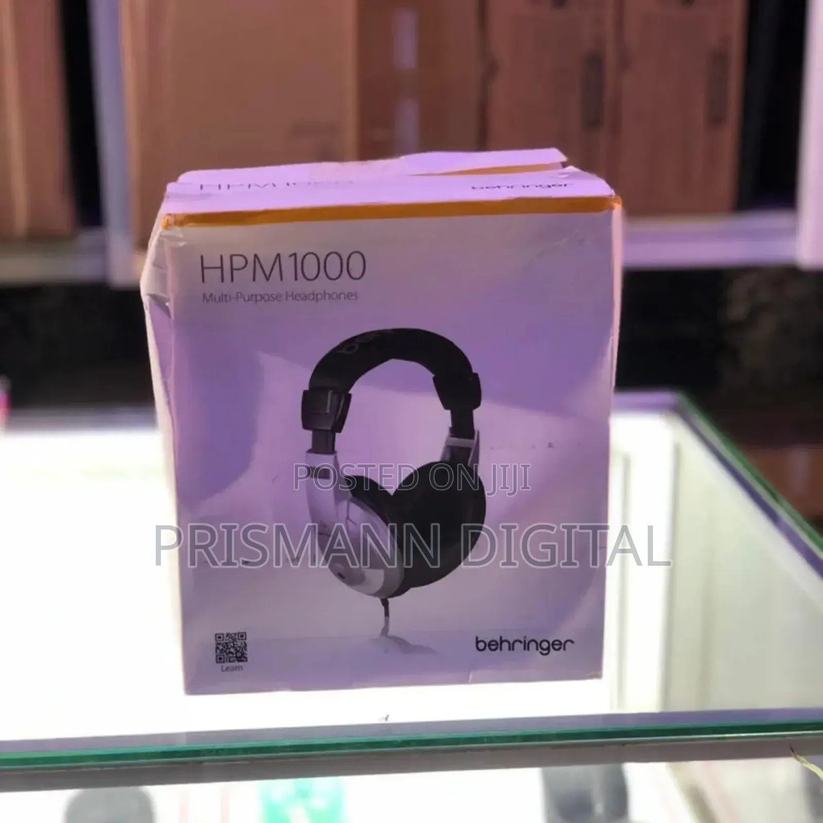 Behringer HPM 1000