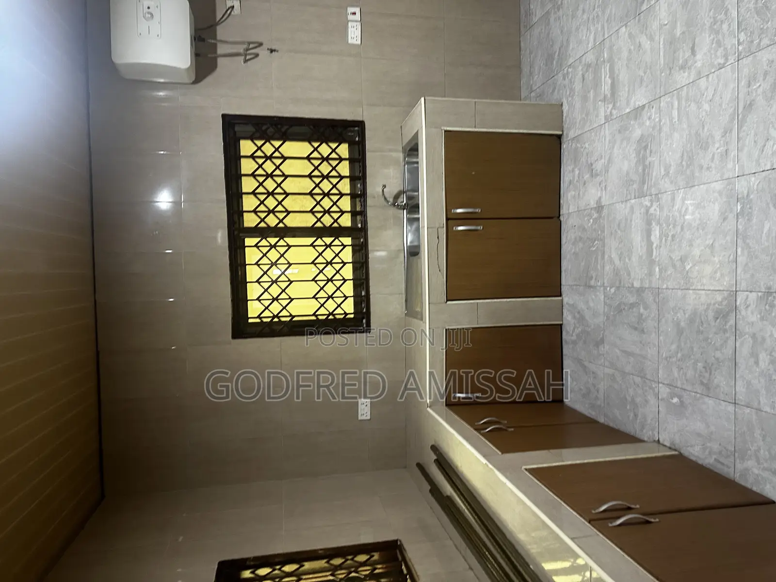 3bdrm Apartment in Lucky Mensah, Post Office Area for rent
