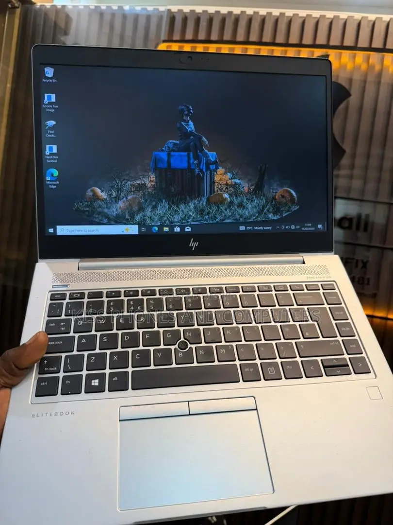 New Laptop HP EliteBook 830 G6 8GB Intel Core i5 SSHD (Hybrid) 256GB