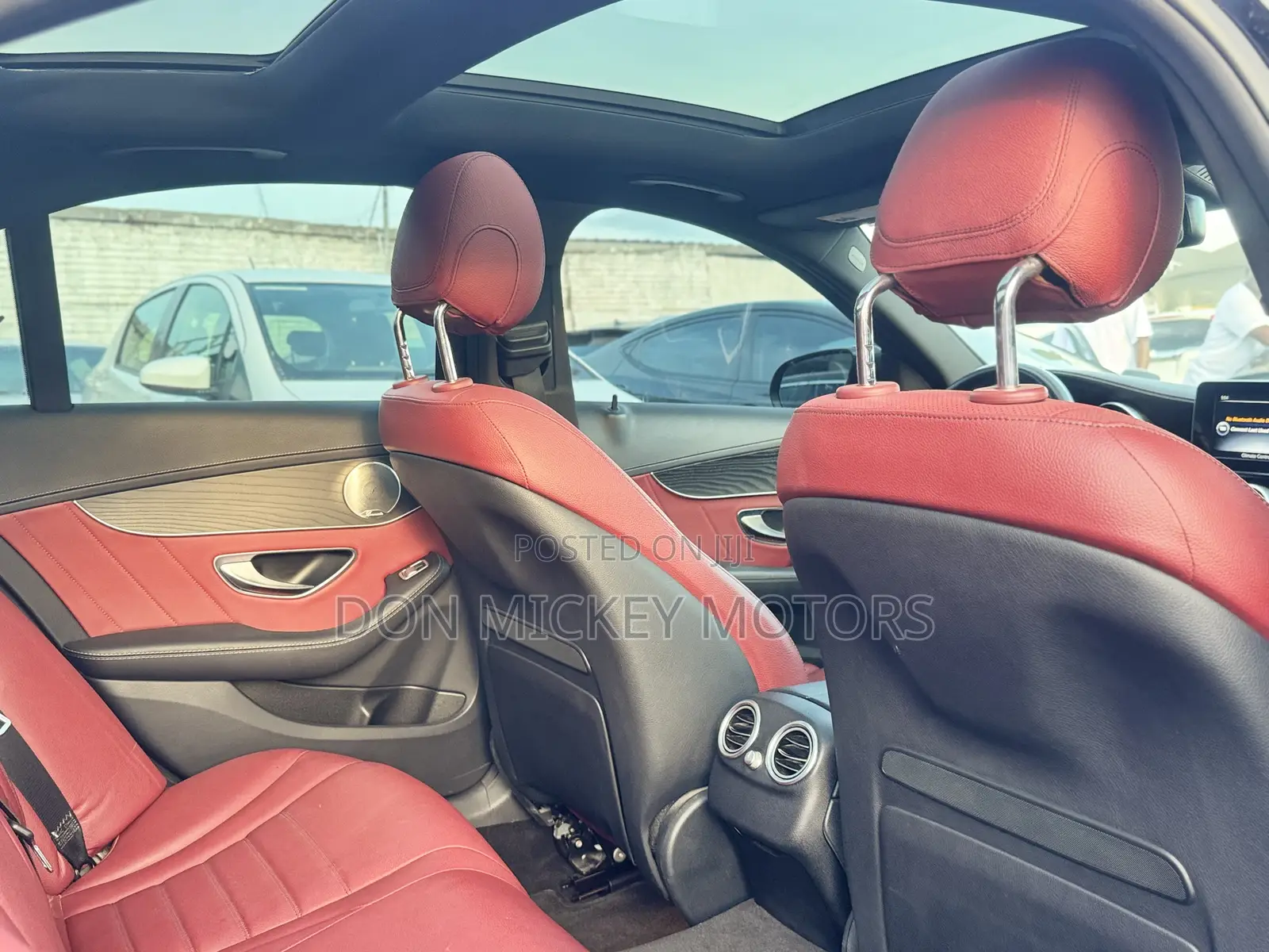 Mercedes-Benz C300 Sport 4Matic Sedan AWD (2.0L 4cyll 7A) 2016 Black