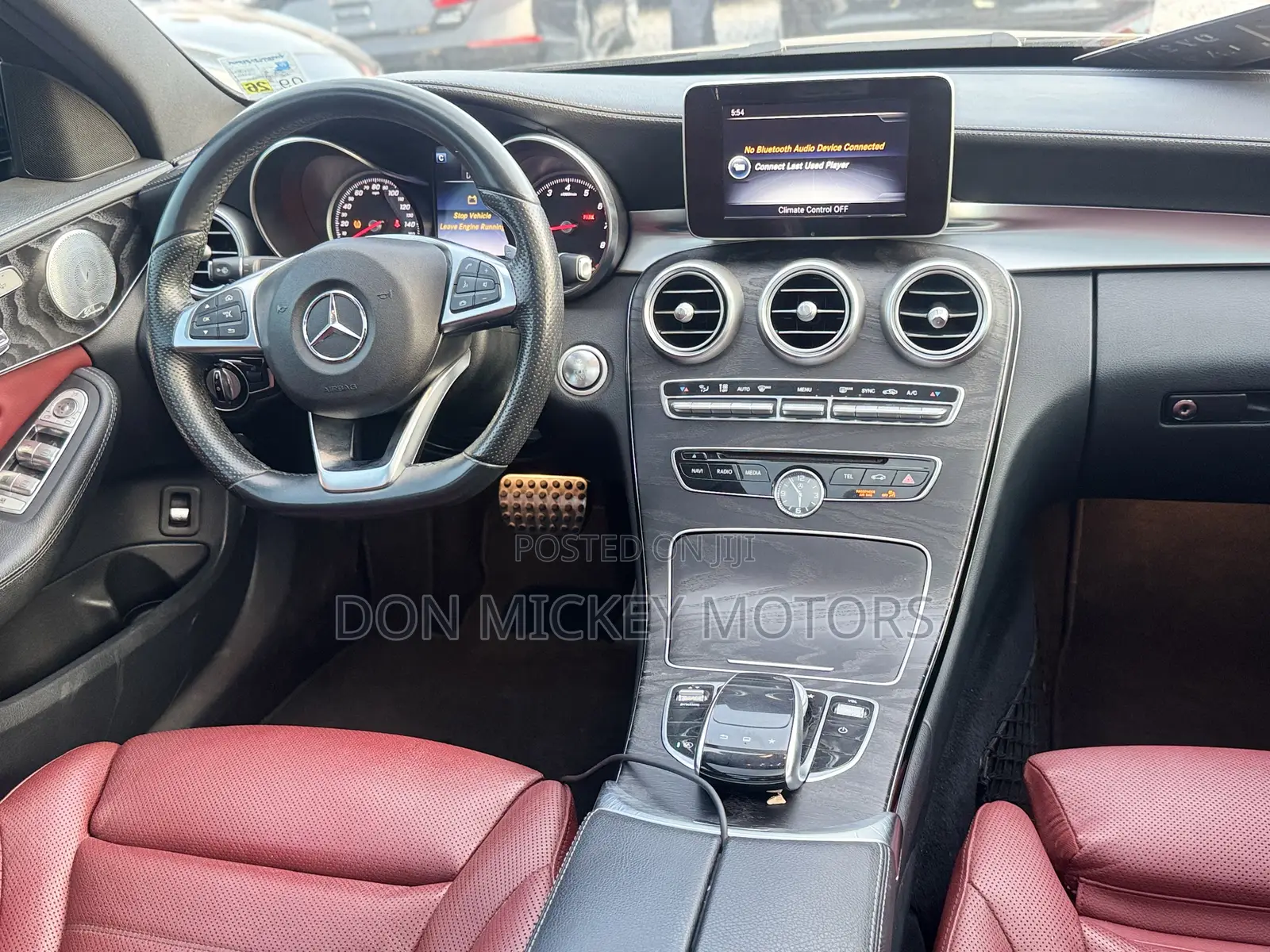 Mercedes-Benz C300 Sport 4Matic Sedan AWD (2.0L 4cyll 7A) 2016 Black