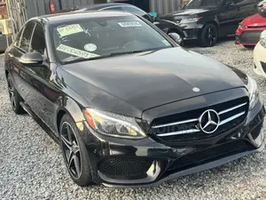 Mercedes-Benz C300 Sport 4Matic Sedan AWD (2.0L 4cyll 7A) 2016 Black