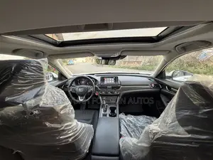 Honda Accord Touring 2018 White