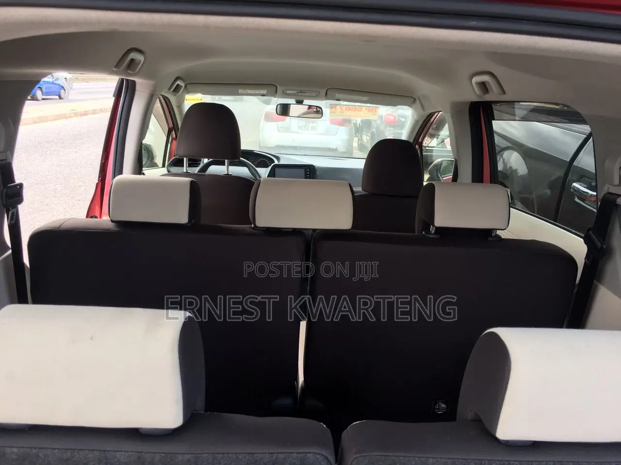 Toyota Sienta 2017 Burgundy
