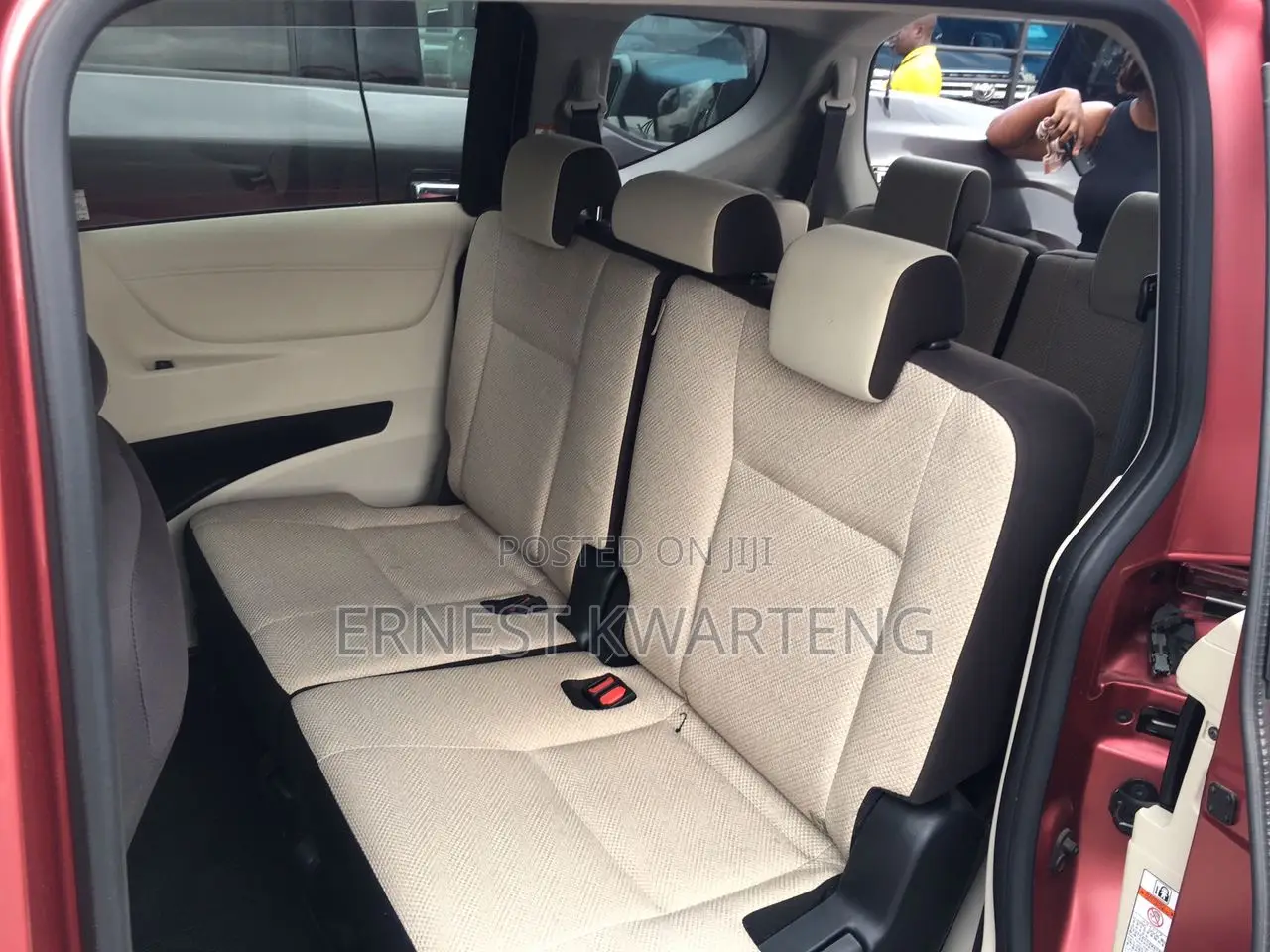 Toyota Sienta 2017 Burgundy