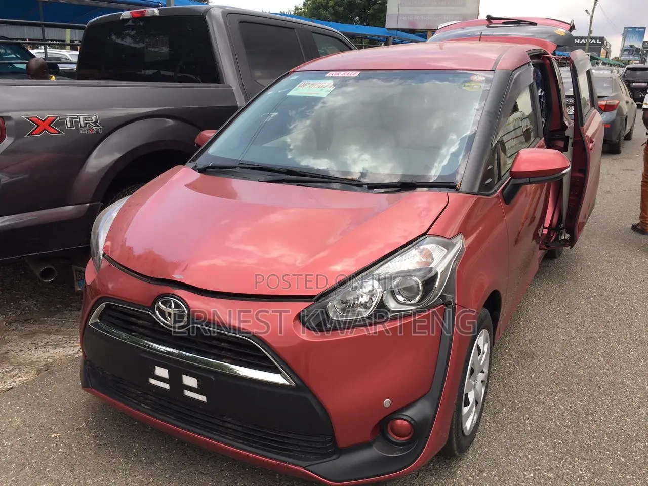 Toyota Sienta 2017 Burgundy