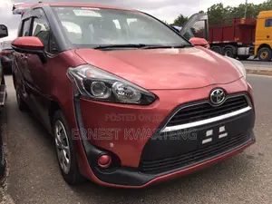 Toyota Sienta 2017 Burgundy