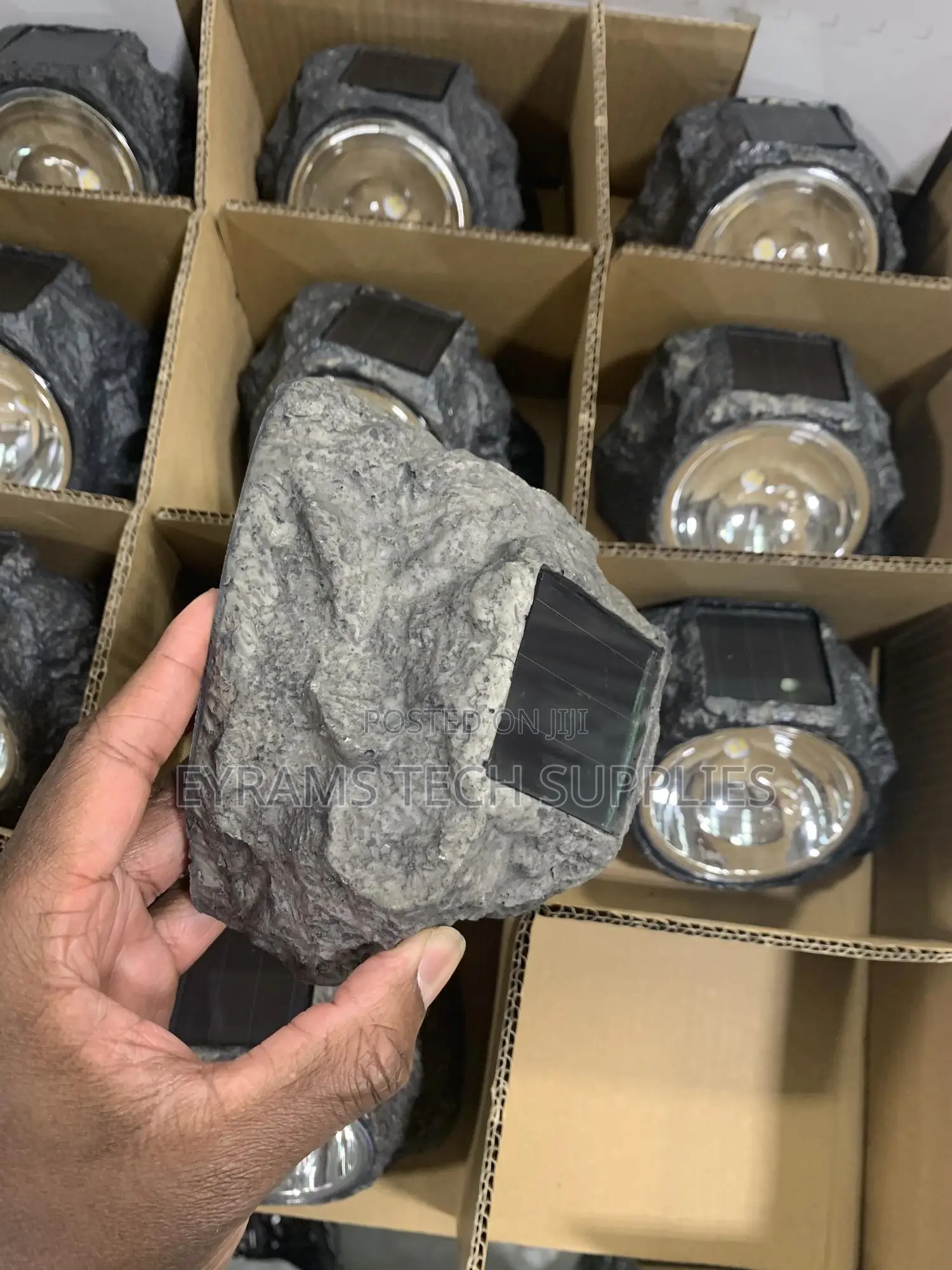 Solar Rock Light