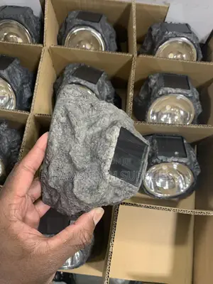 Solar Rock Light