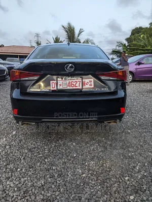 Lexus IS 2018 Black