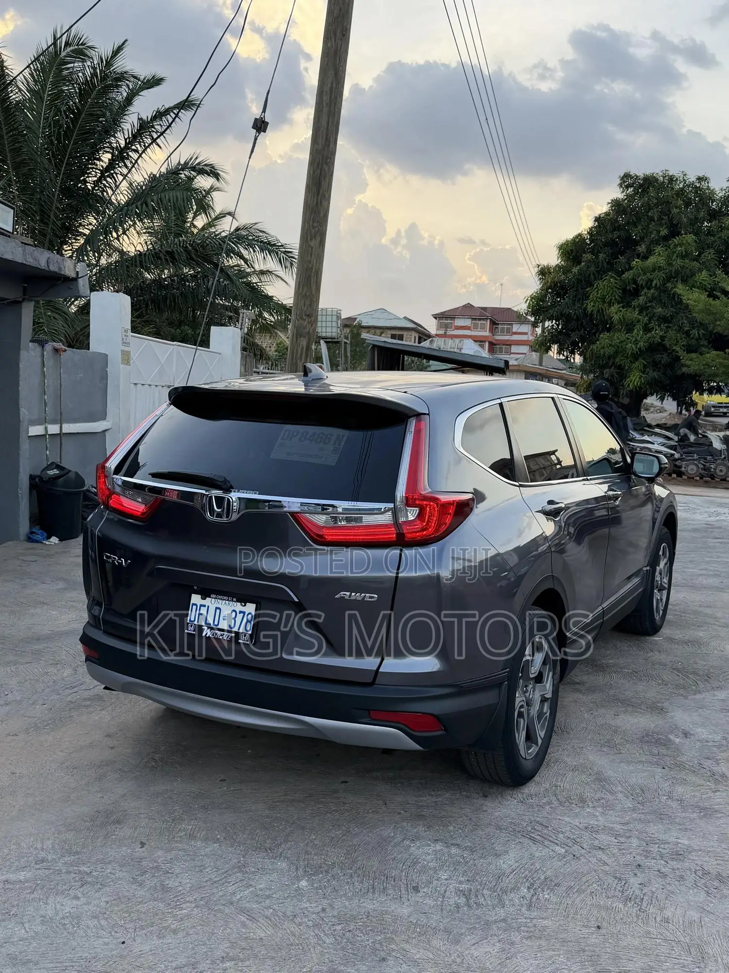 Honda CR-V EX-L 4dr SUV AWD (1.5L 4cyl CVT) 2017 Gray