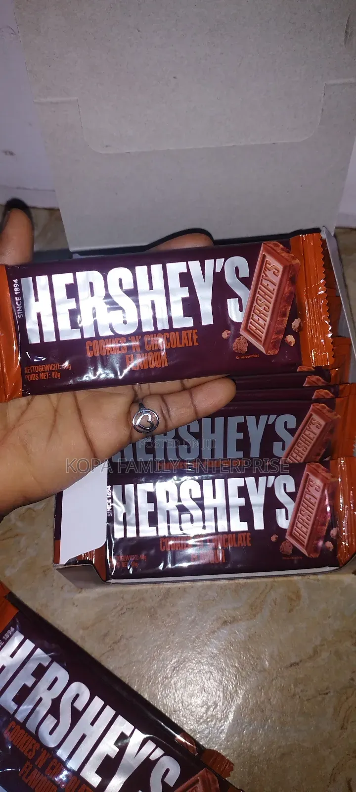 Hershey's Cookies 'N' Chocolate Flavour