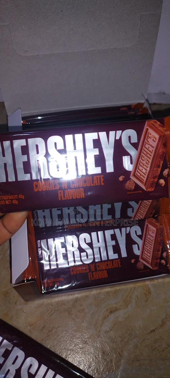 Hershey's Cookies 'N' Chocolate Flavour