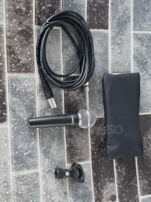 Studiomaster Km92 Dynamic Cardioid Cord Microphone