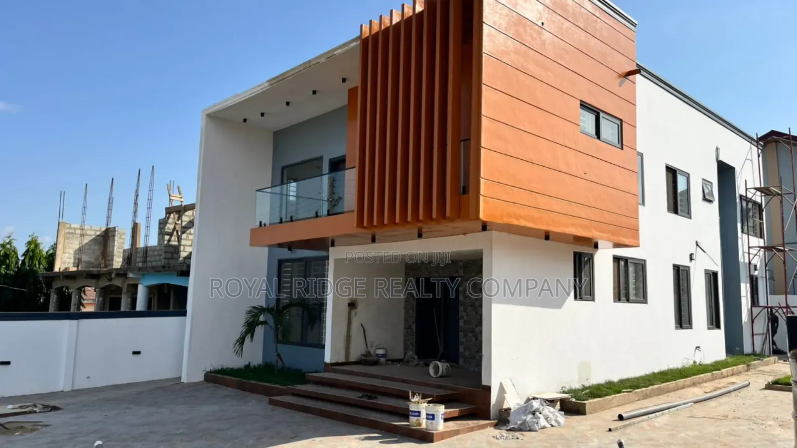 4bdrm Duplex in Tantra Hills, Accra Metropolitan for sale