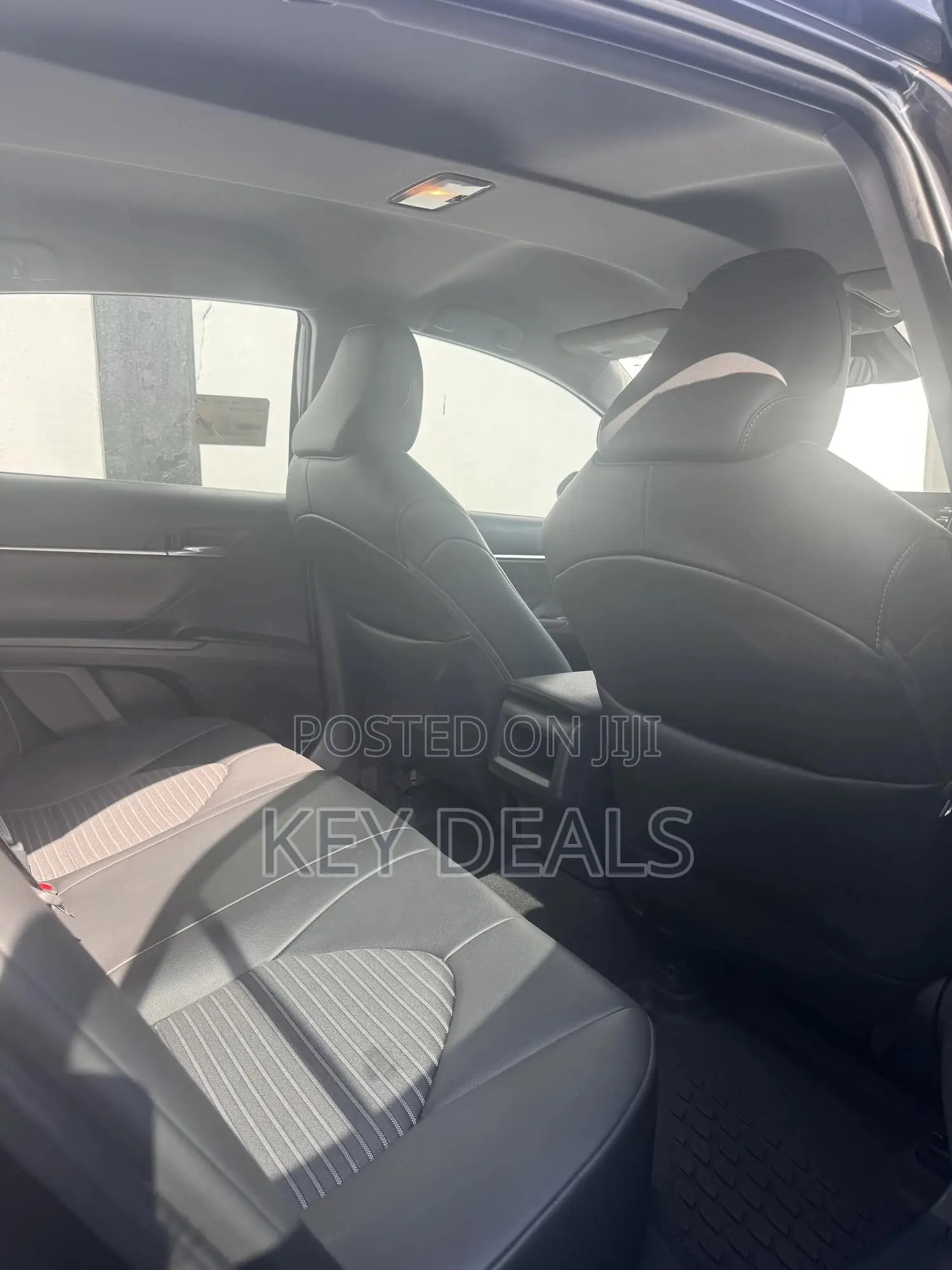 Toyota Camry SE 2024 Black