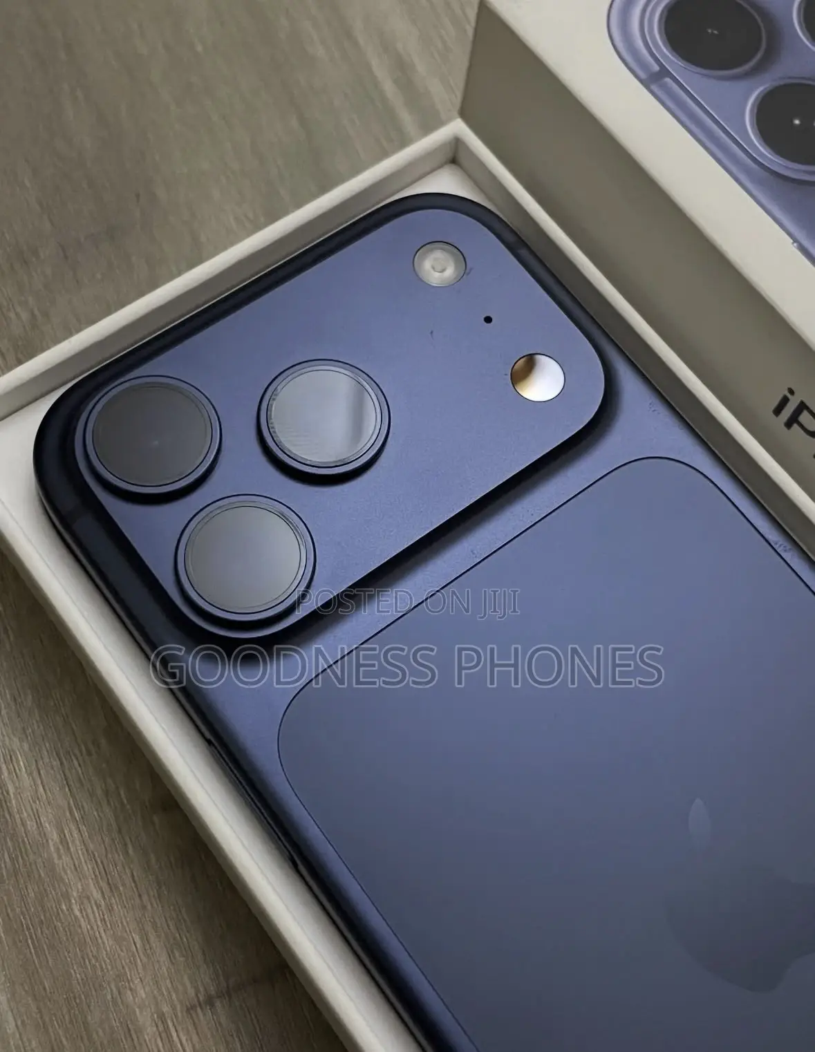 New Apple iPhone 17 Pro Max 256 GB Blue