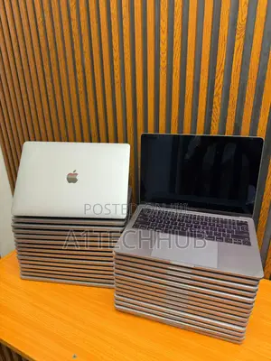 Laptop Apple MacBook Pro 2017 8GB Intel Core i5 SSD 256GB