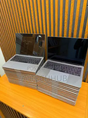 Laptop Apple MacBook Pro 2017 8GB Intel Core i5 SSD 256GB
