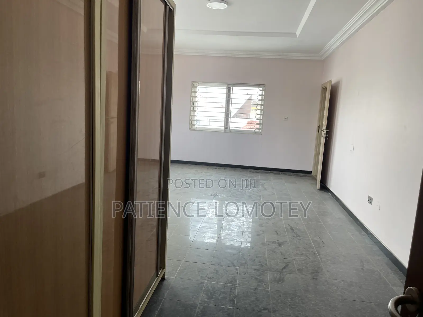 7bdrm House in Airport Hills for sale