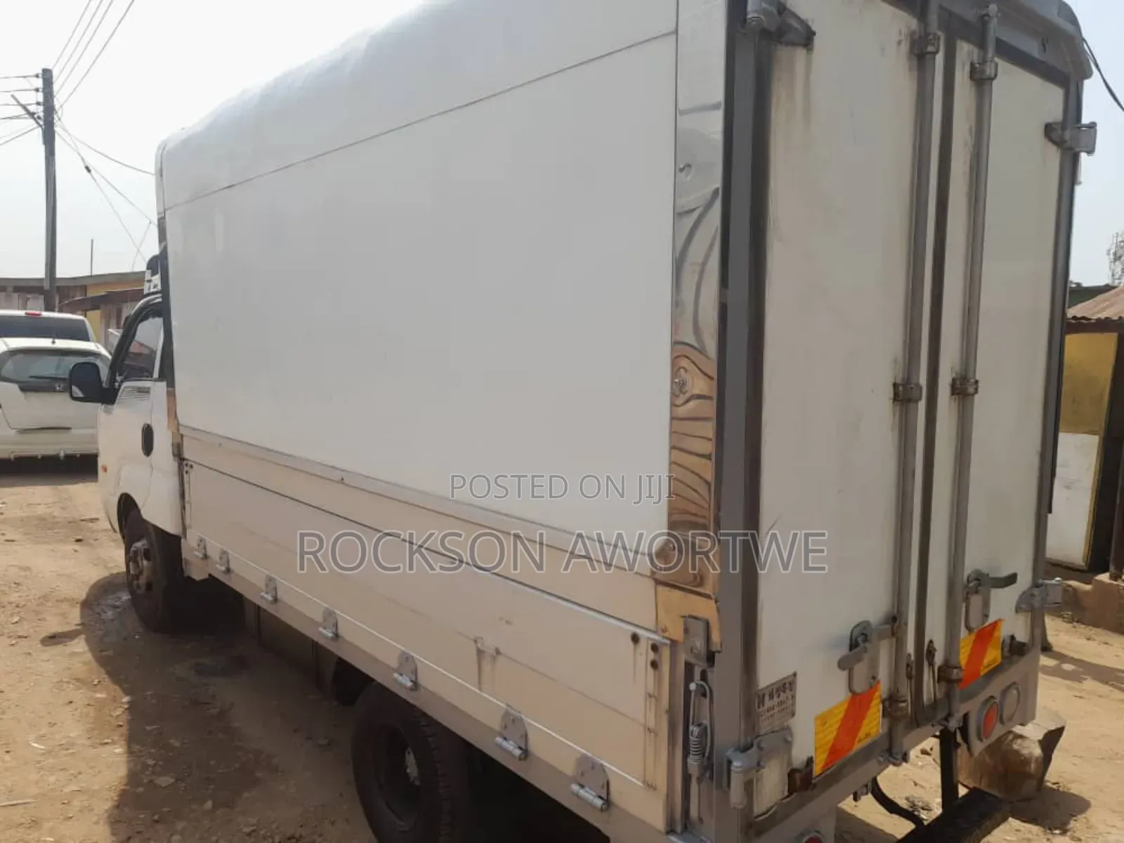 Trucks Trailers