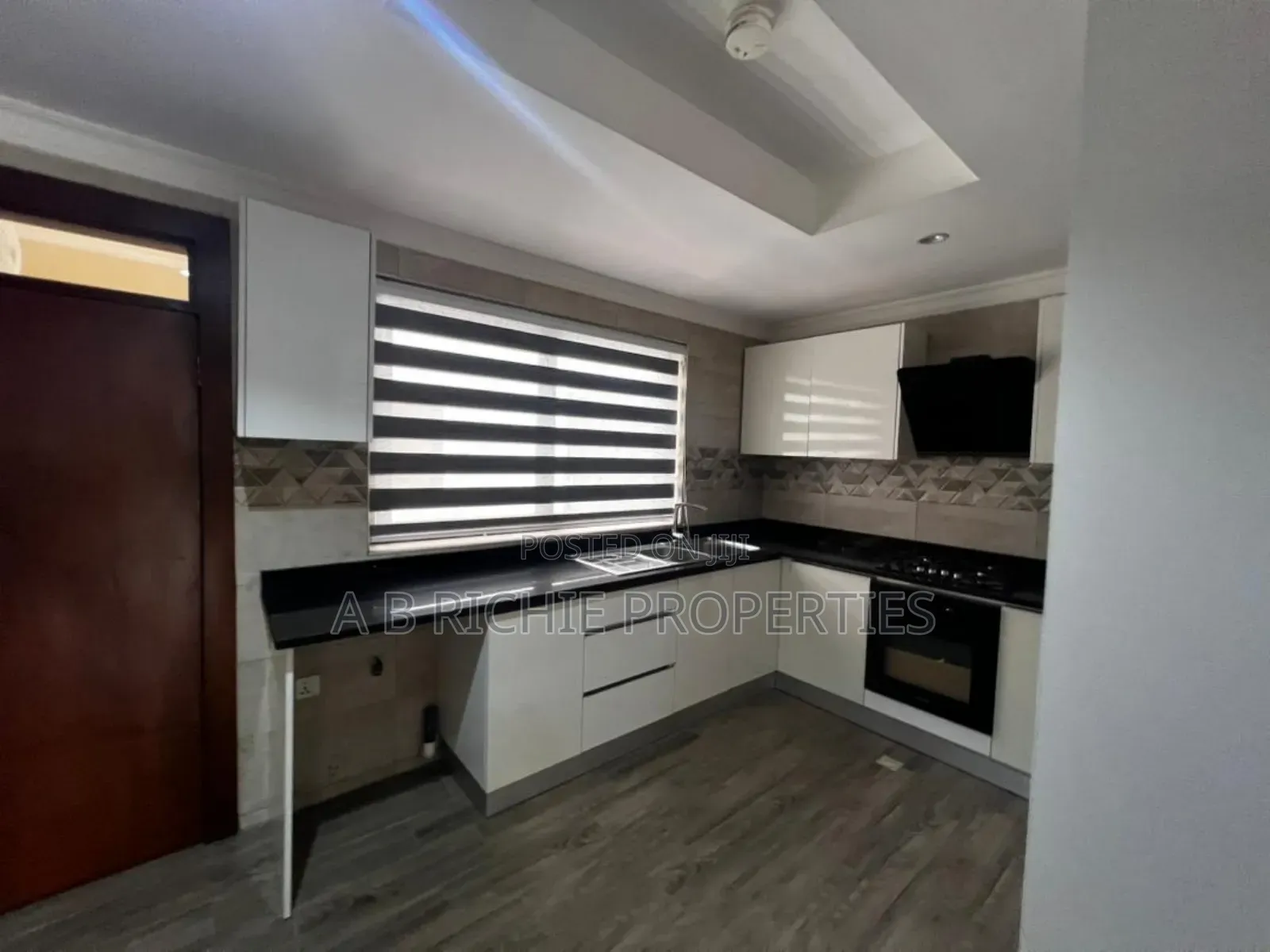 2bdrm Apartment in Ab Richie Properties, Baatsona Total for rent