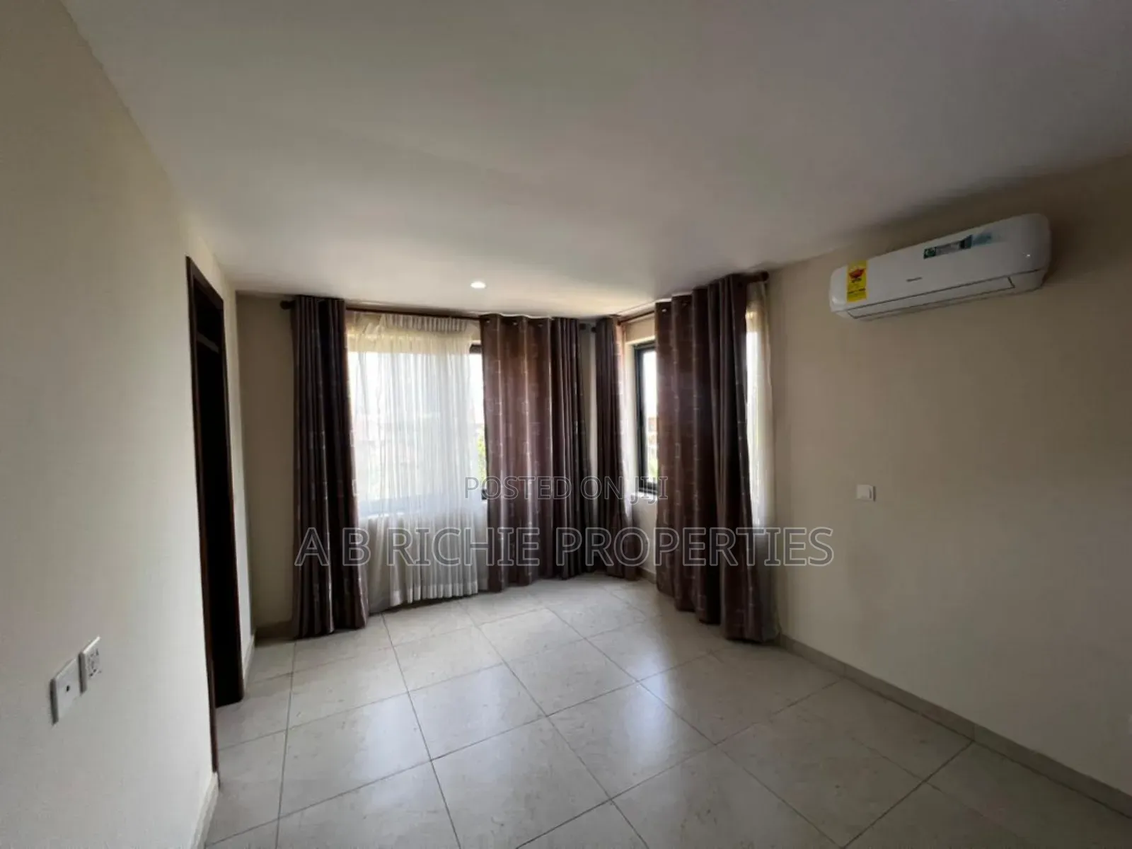 2bdrm Apartment in Ab Richie Properties, Baatsona Total for rent