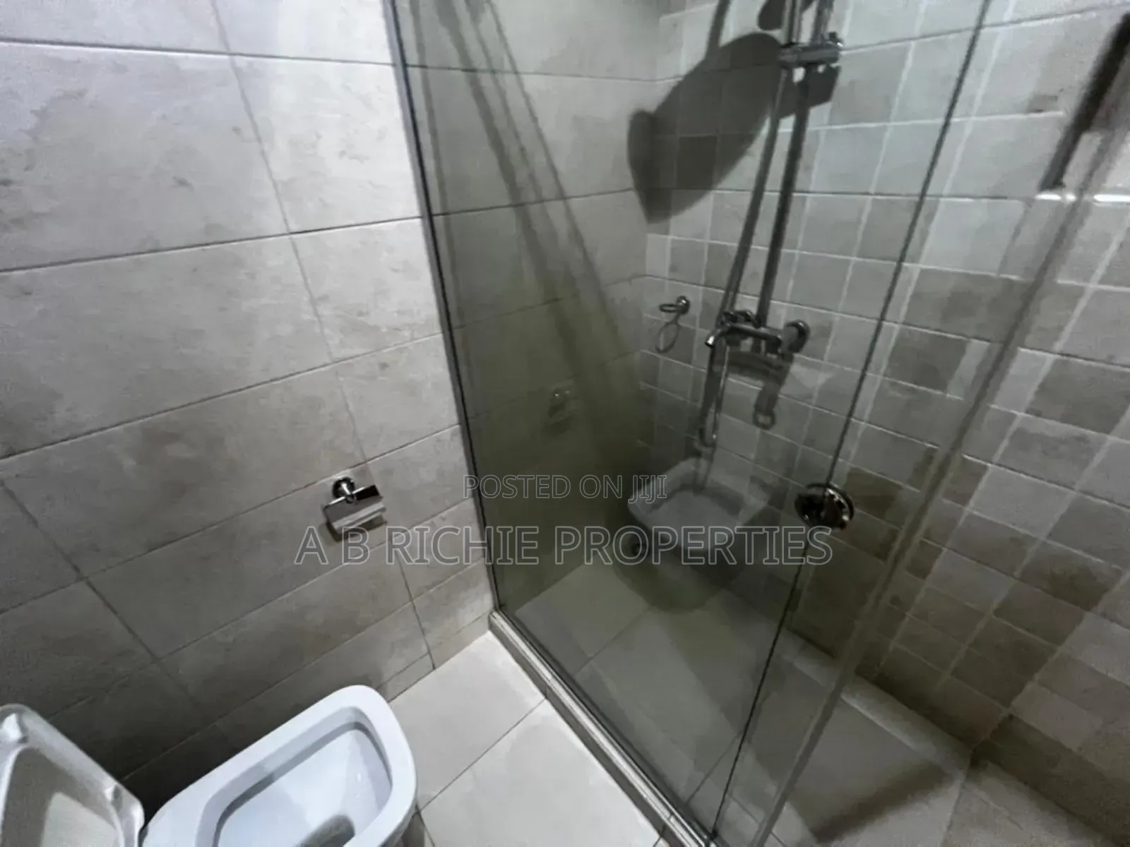 2bdrm Apartment in Ab Richie Properties, Baatsona Total for rent