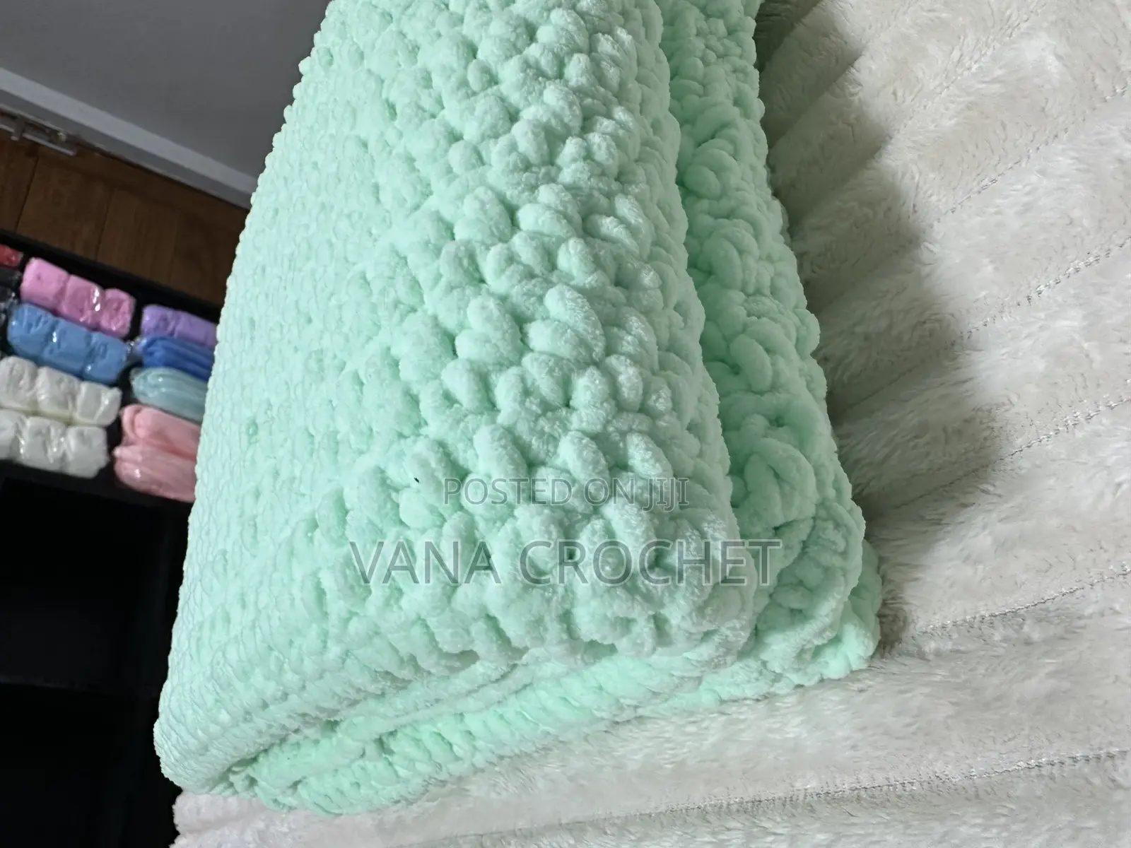 Chunky Yarn Hooded Blankets - Select the Color You Want