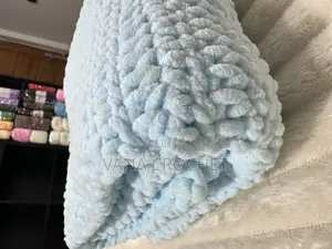 Chunky Yarn Hooded Blankets - Select the Color You Want
