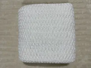 Chunky Yarn Hooded Blankets - Select the Color You Want