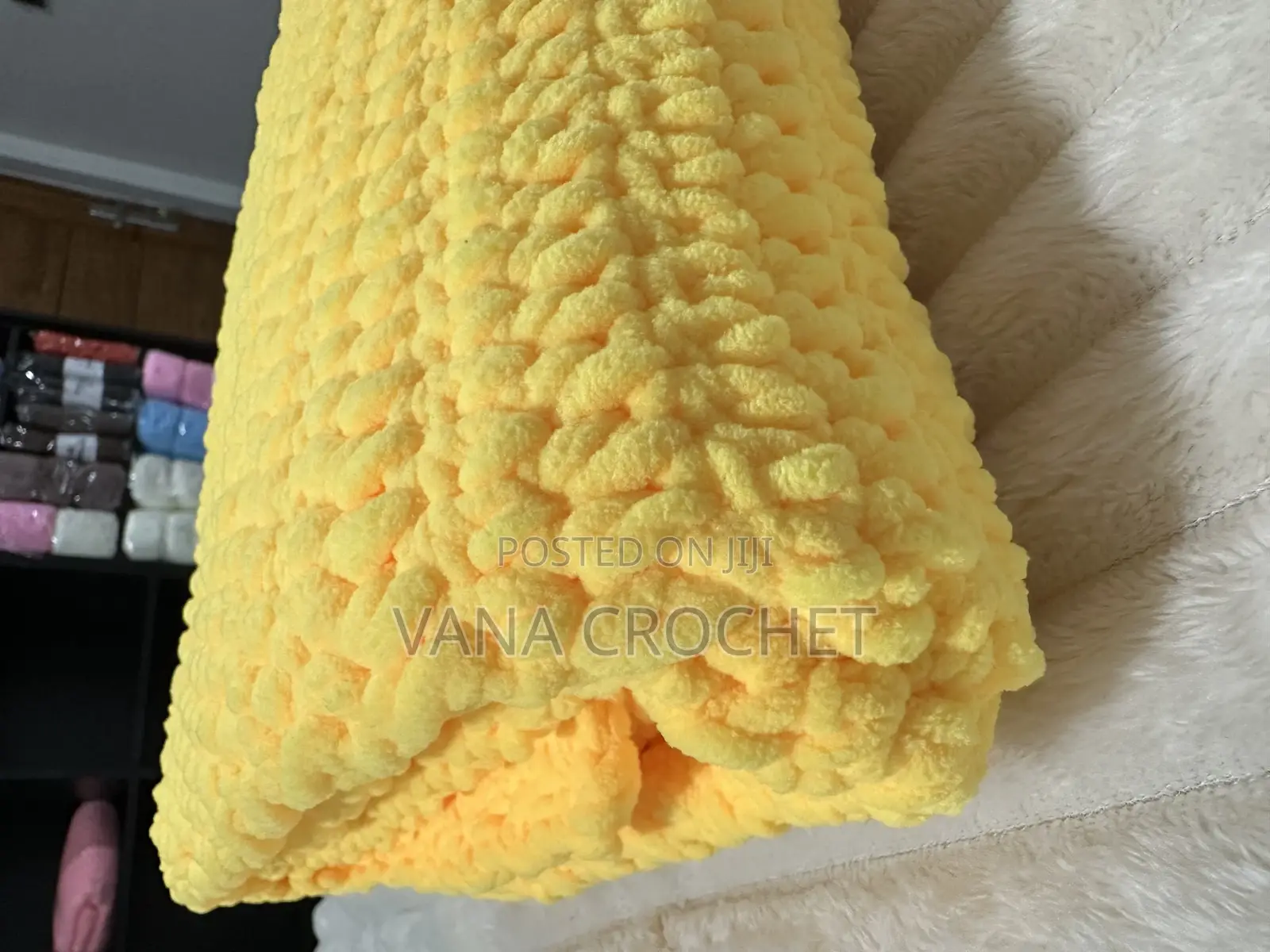 Chunky Yarn Hooded Blankets - Select the Color You Want