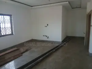 5bdrm House in Community 25 for sale