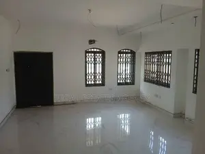 5bdrm House in Community 25 for sale