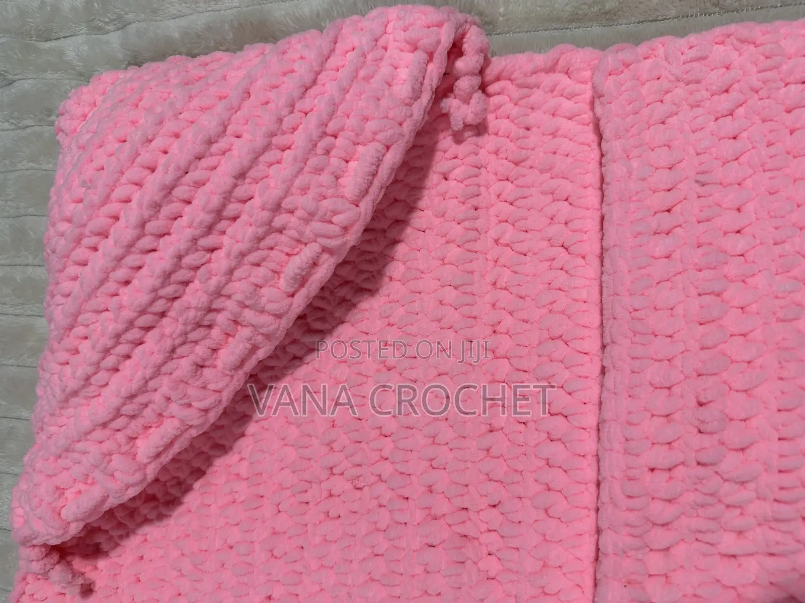 Chunky Yarn Hooded Blankets - Select the Color You Want