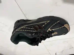 New Balance 1906 Sneaker