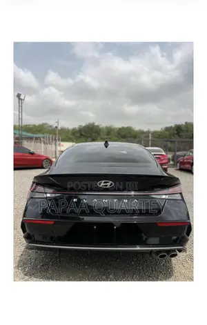 Hyundai Elantra 2024 Black