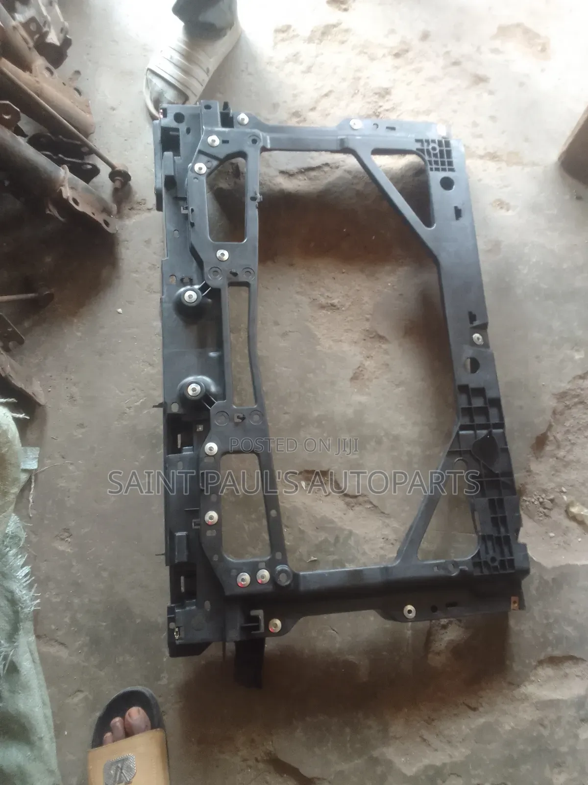 Yaris Ia Radiator Support