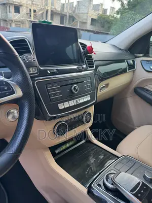 Mercedes-Benz GLE-Class 2017 Red