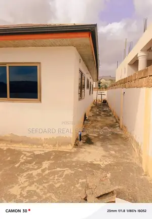 3bdrm House in Pokuase for rent