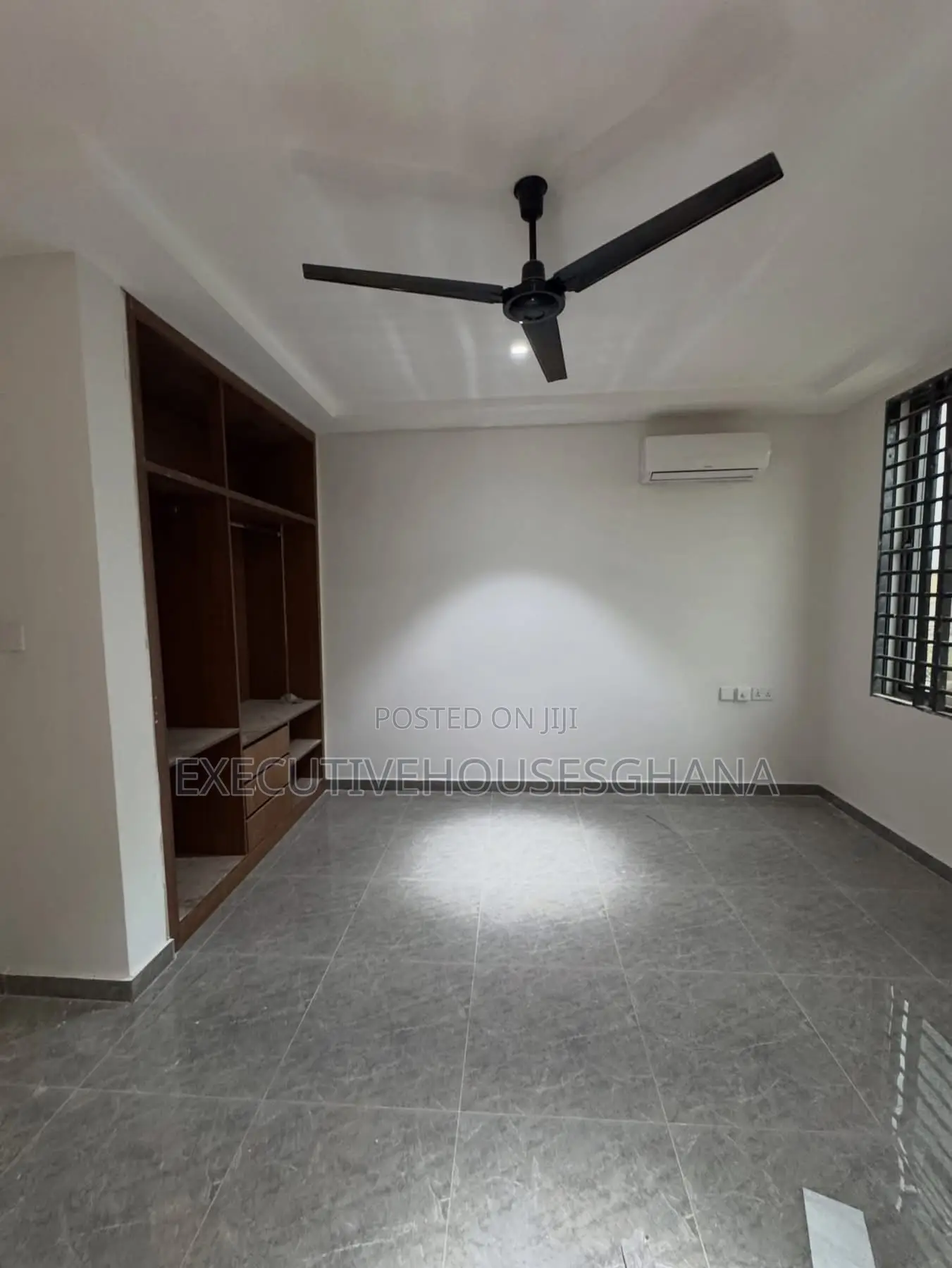 4bdrm House in Executivehousesghana, Lake Side Estate for sale