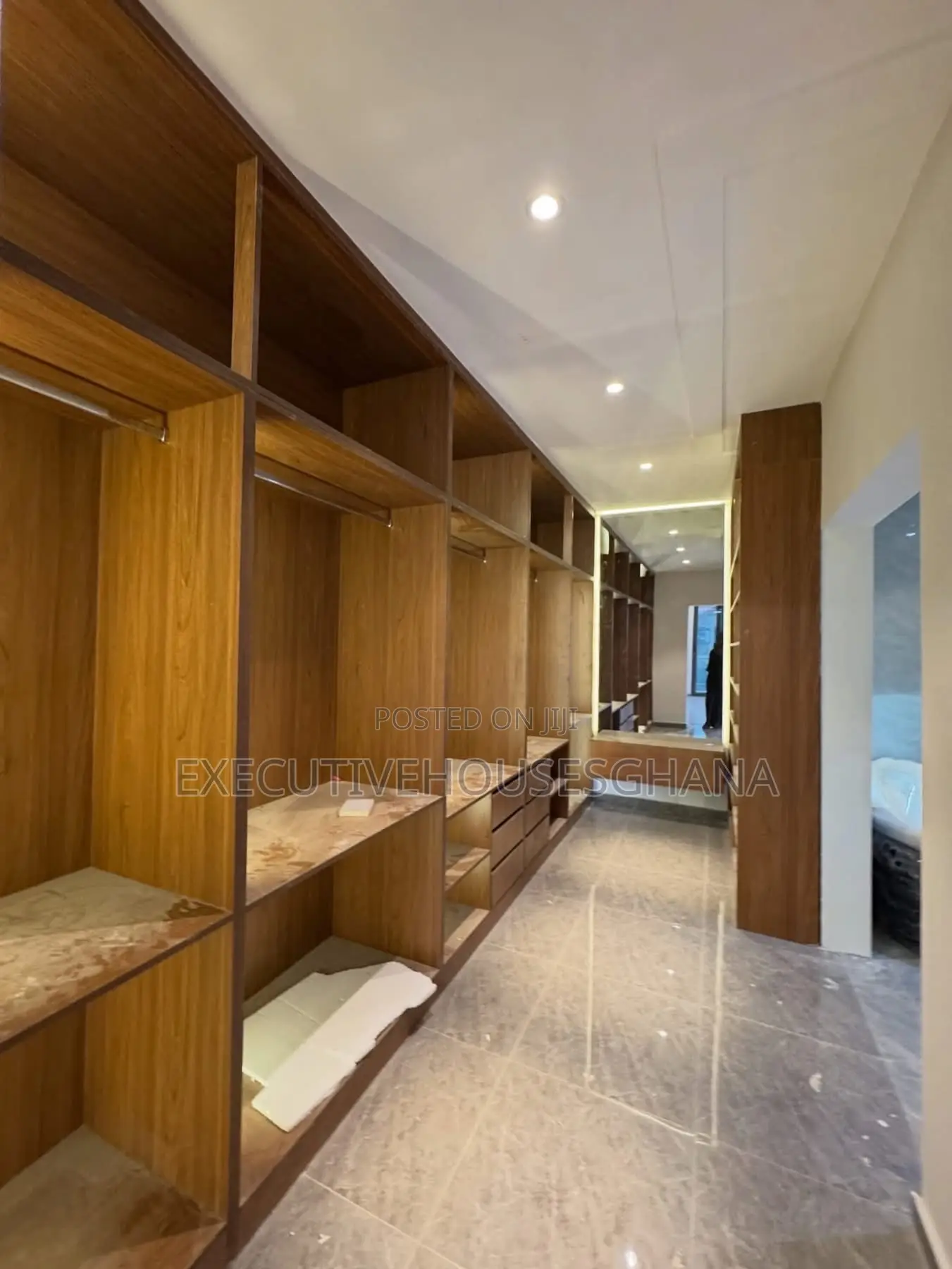 4bdrm House in Executivehousesghana, Lake Side Estate for sale