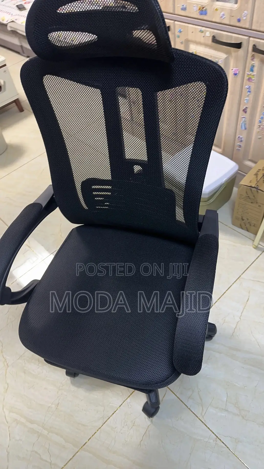 Premium Ergonomic Office Chair – 155° Recline + Footrest