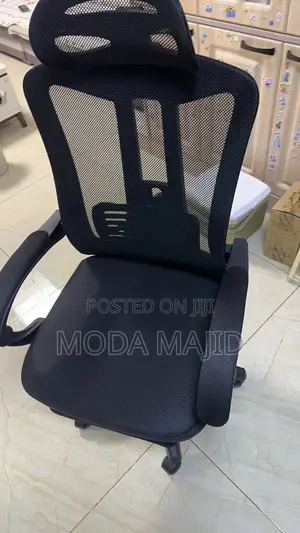 Premium Ergonomic Office Chair – 155° Recline + Footrest
