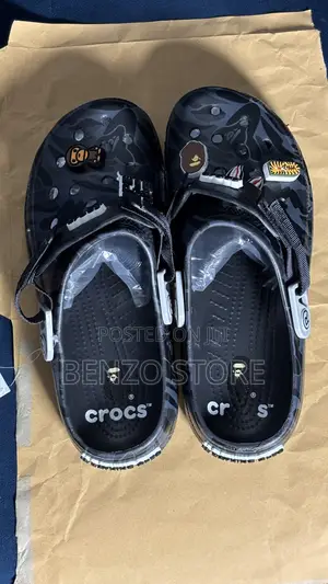 Quality Pattern Crocs Clogs for Men and Women Size 40-45 Black Color