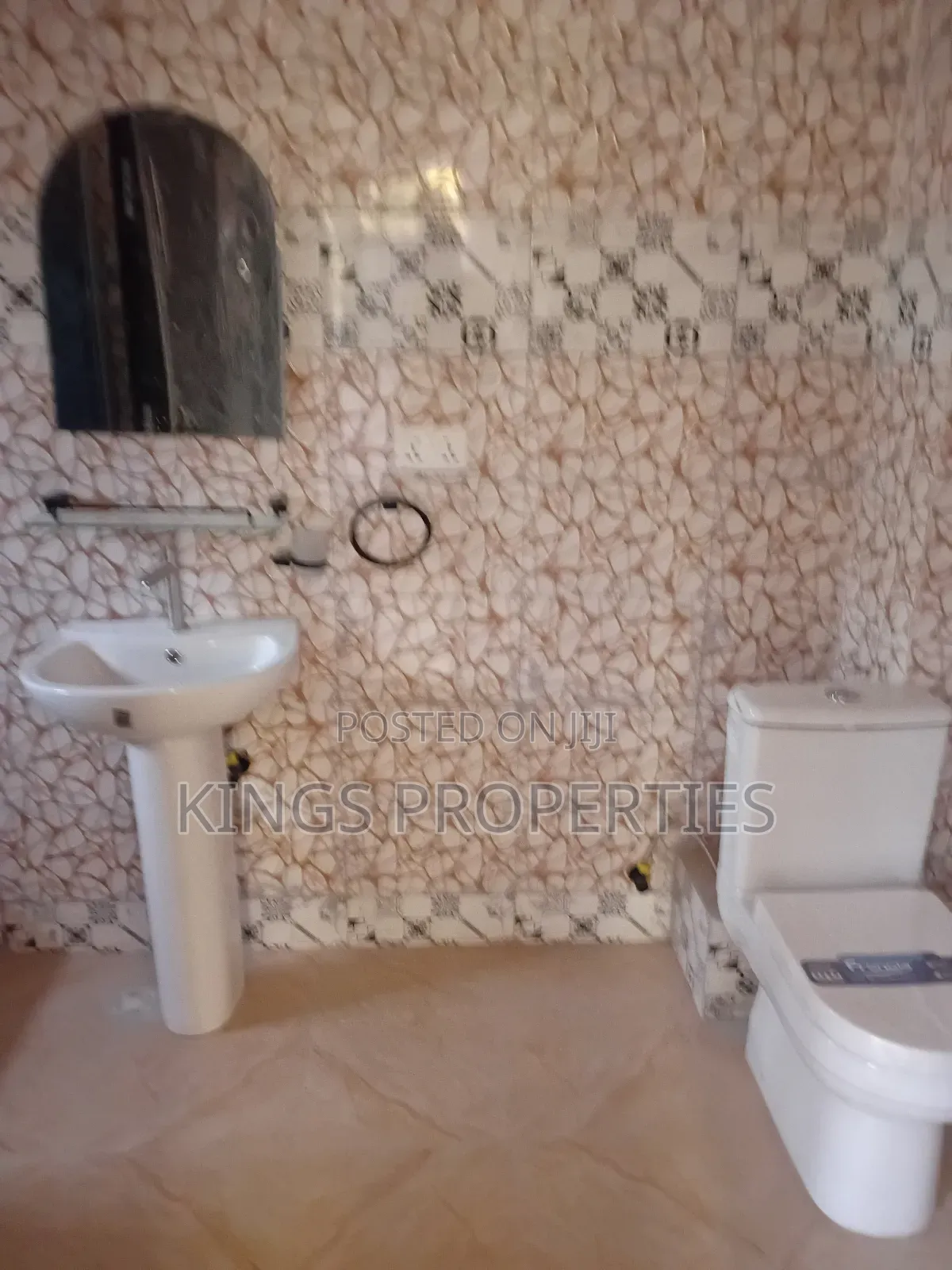 3bdrm Apartment in Classicpropertiesgh, Old Barrier for rent